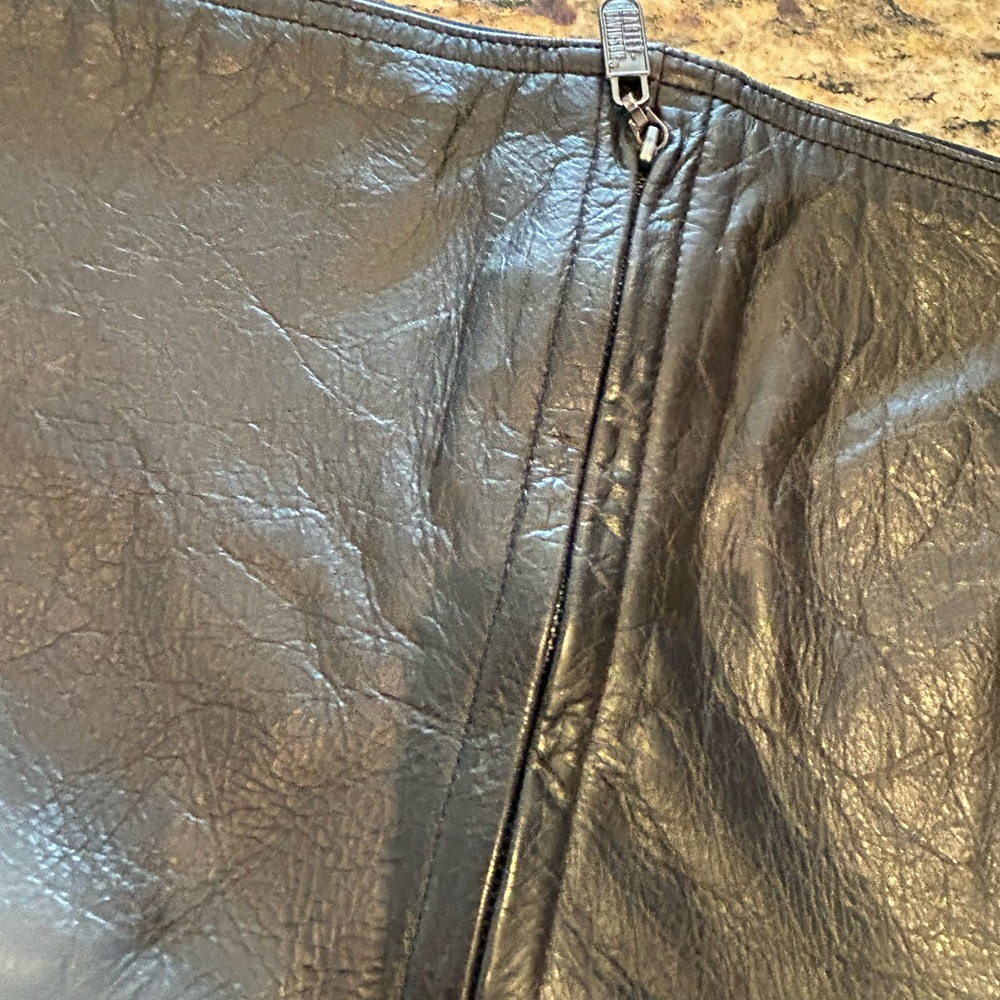 Woman’s Harley Davidson leather riding pants - Picture 9 of 9